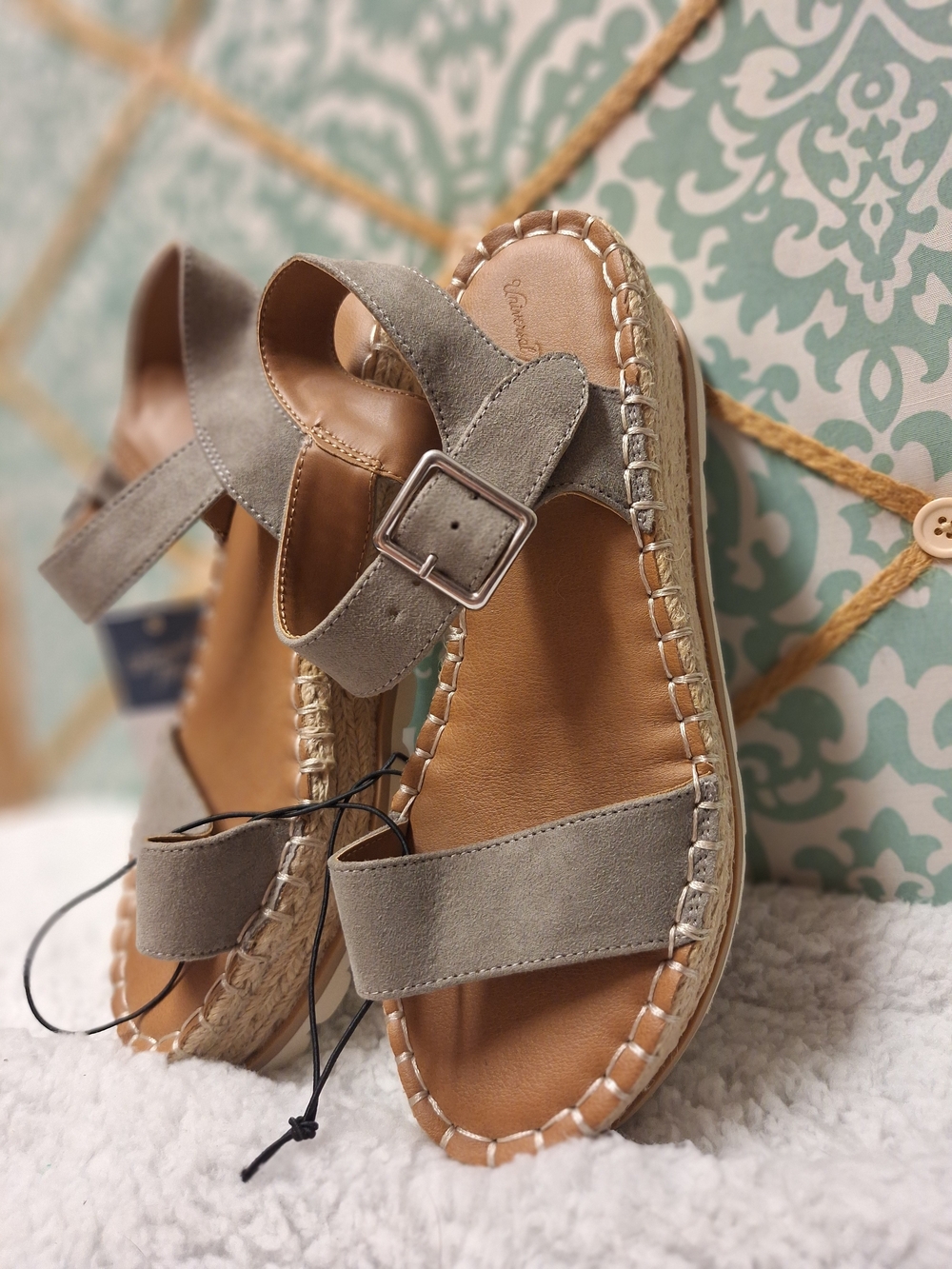 NWT Women's Taupe Espadrille Platform Sandals Sz 7.5 - Picture 4 of 16